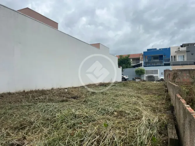 Terreno no bairro Santa Rosa, próximo ao Shopping Estação codigo: 325776