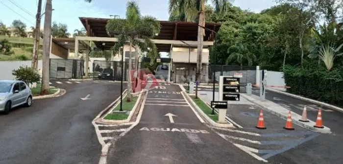 Chácara 4.500 m² com Piscina Aquecida e Área Gourmet no Cond Zaúna  Sarandi