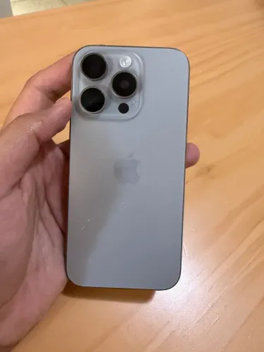 iPhone 15 pro 128 gb