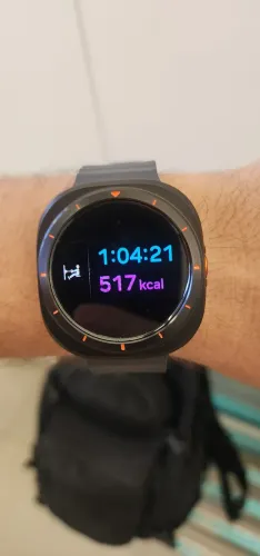 Capa protetora Galaxy Watch Ultra em metal