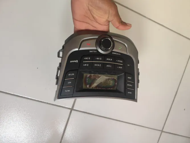 Som HB20 original tela riscada
