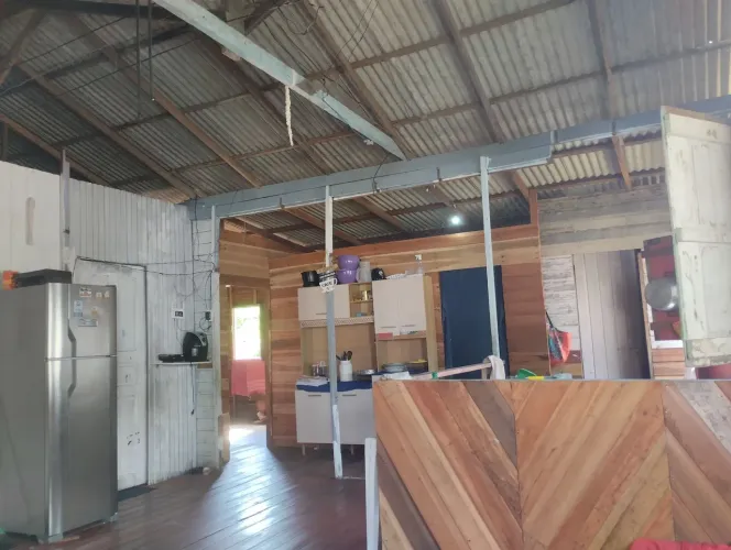 Vendo uma casa 27 mil