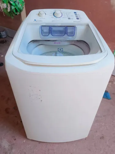 Vendo maquina eletrolux de 10,5 kg