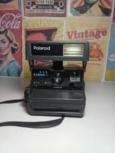Câmera Polaroid 636 Closeup sem teste 