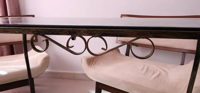 Mesa rústica.