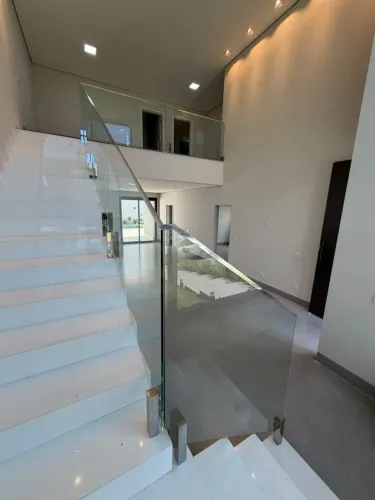 Casa condomínio jardim Romã
