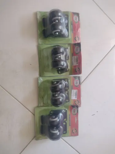 Vende-se 4 par de rodízio 