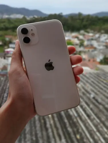 ? iPhone 11 64GB ? Perfeito estado ? Completo ?
