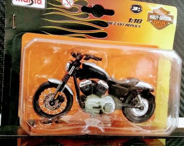 Miniatura Harley Davidson Nightster 883