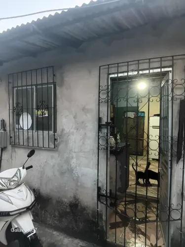 CASA Á VENDA LOCALIZADA NO BENGUI