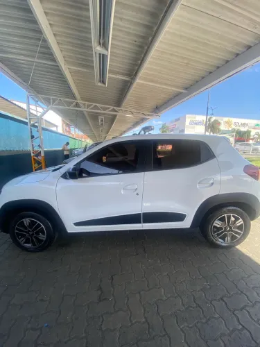Renault Kwid Intense 1.0 Flex 12V 5P Mec. 2024