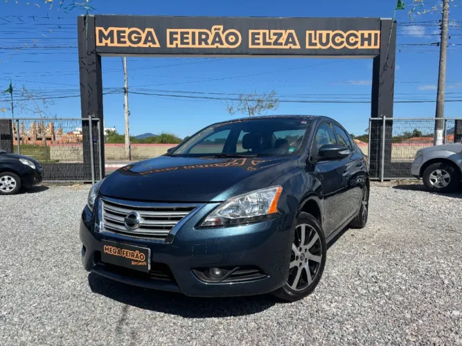 Nissan Sentra SL 2.0 Flexstart 16V Aut. 2016