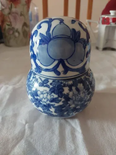 Porcelana mini Moringa ou Potiche chinesa azul e branca