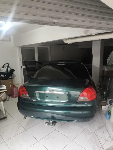 Ford Mondeo CLX 2.0i 4P AUT 1998