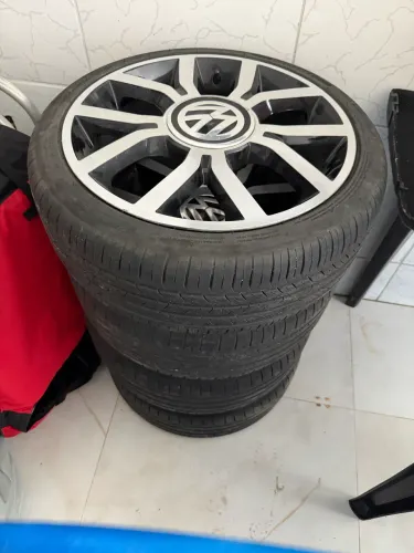 Jogo de Aro 17  com pneus Volkswagen Up