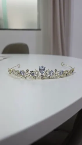 Tiara para Damas de honra ou baile de 15 anos. 