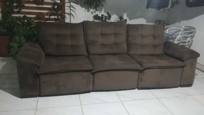 Sofá grande três lugares ambos retrátil 