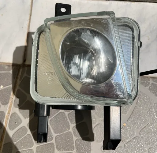 Farol de milha Corsa/Montana/Meriva Direito GM