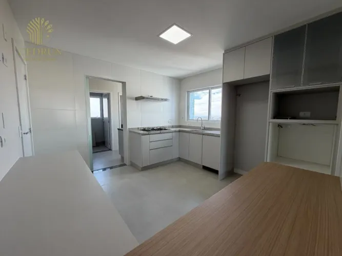 Apartamento para alugar em Maringá, Zona 07, com 3 suítes, com 145 m², Residencial Apolo