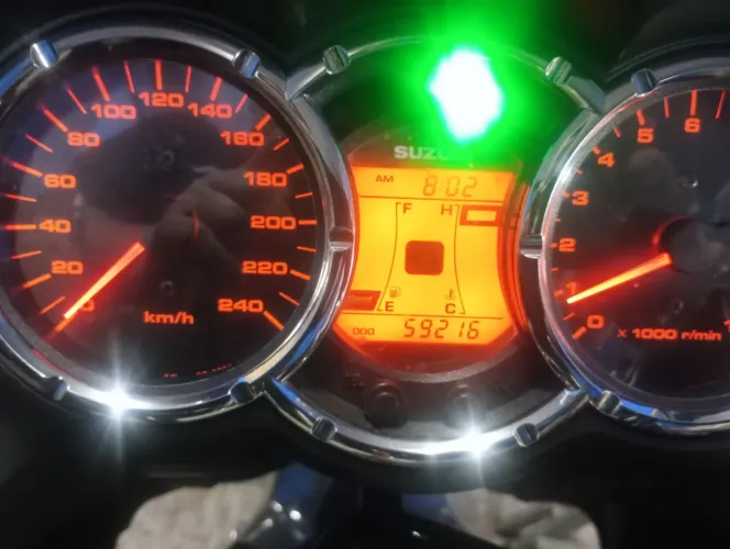 Suzuki Vstrom 1000 completa