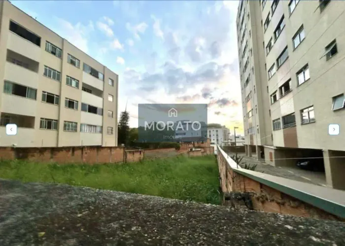 Lote plano 700m2 local nobre Bairro Ouro Preto