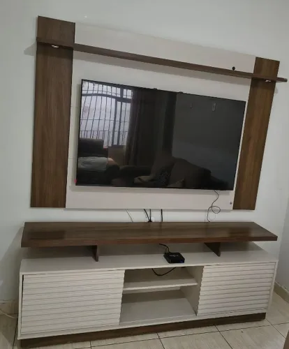 Painel e rack para sala 
