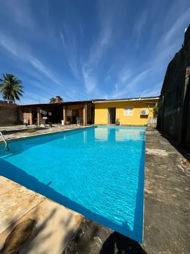 Casa em rua pública com piscina Barra de São Miguel com Potencial para Incorporação ou Mor