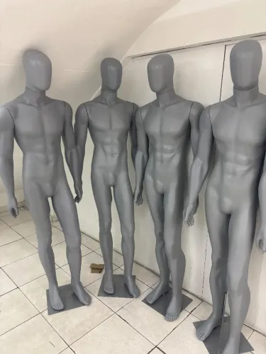 Manequim masculino