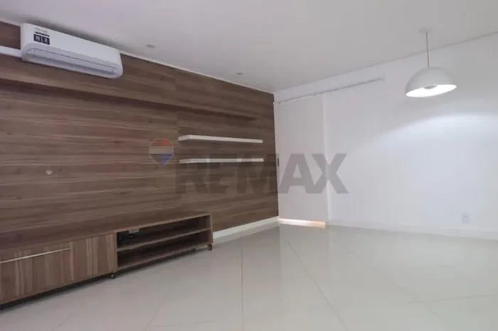 RE/MAX Aluga apartamento Mansões Santo Antonio- Eco Way 2 dormitórios, sendo 1 suíte- R$ 3