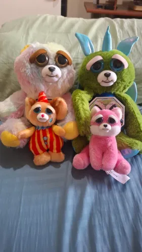 Lote de pelúcias Feisty br machine 