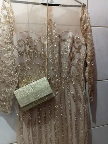 Clutch dourada