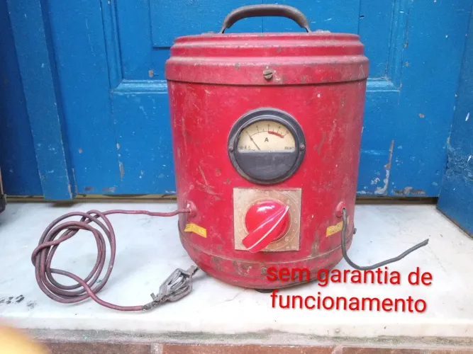 Carregador vintage de bateria