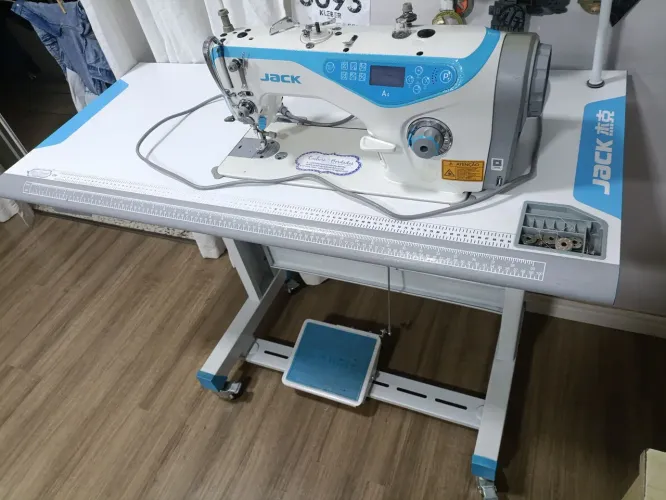 Máquina Jack A4 