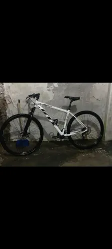 Vende-se Bicicleta Aro 29 GTI