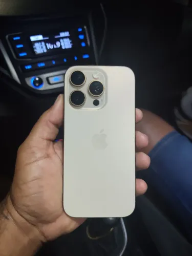 Vendo ou troco por aparelho de menor valor mais volta avista pra mim!!