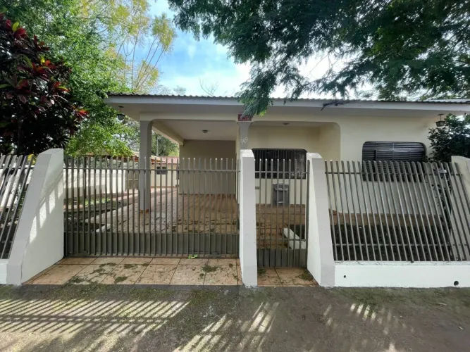 Locação - Residência na Vila Santos Antônio em Maringá