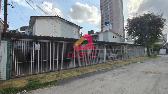 Casa para Alugar no Hipódromo em condomínio fechado, Campo Grande, Recife, PE