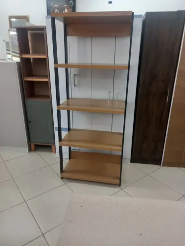 Estante nova montada