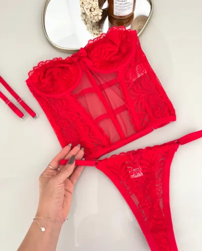LINGERIES 