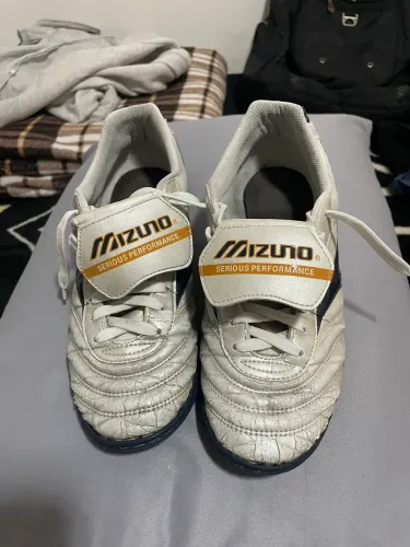 Chuteira Society Mizuno