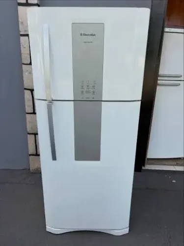 Geladeira Electrolux DF80 - 553 Litros - Maior da Categoria