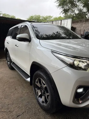 Toyota Hilux SW4 SRX Diamo. 4X4 2.8 TB DIE AUT 2019