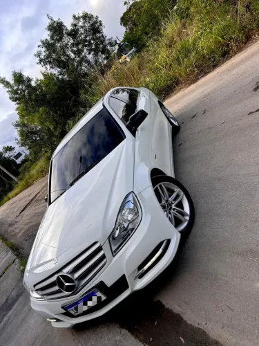 Mercedes-Benz C-180 CGI Classic 1.8 16V 156cv Aut. 2012