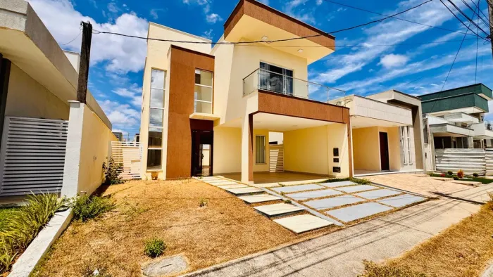 Casa duplex no Condomínio Ecoville 2