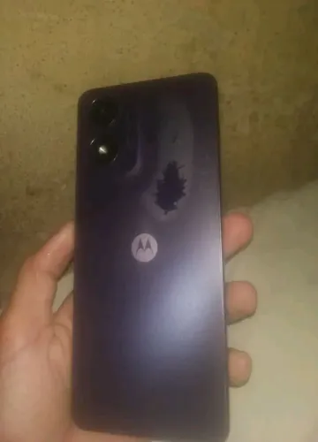 Vendo um celular moto g04s todo original ok