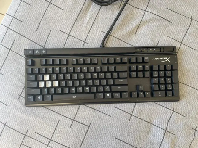 Teclado Mecânico Gamer HyperX Alloy Elite RGB(vermelho) Cherry MX Blue