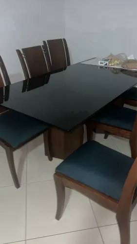 MESA DE JANTAR COM 6 CADEIRAS