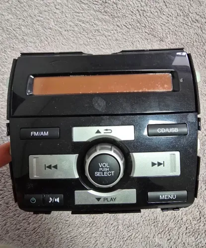 Rádio original Honda City 2010