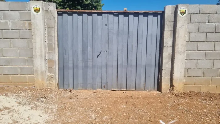 PORTÃO GARAGEM NA CHAPA 16.