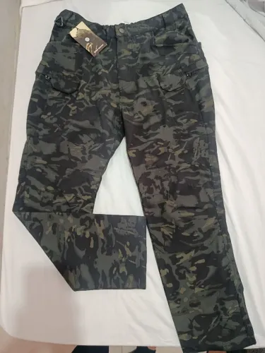 Calça masculina